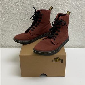 Women’s Size 7 Dr. Martens Maroon Laytons